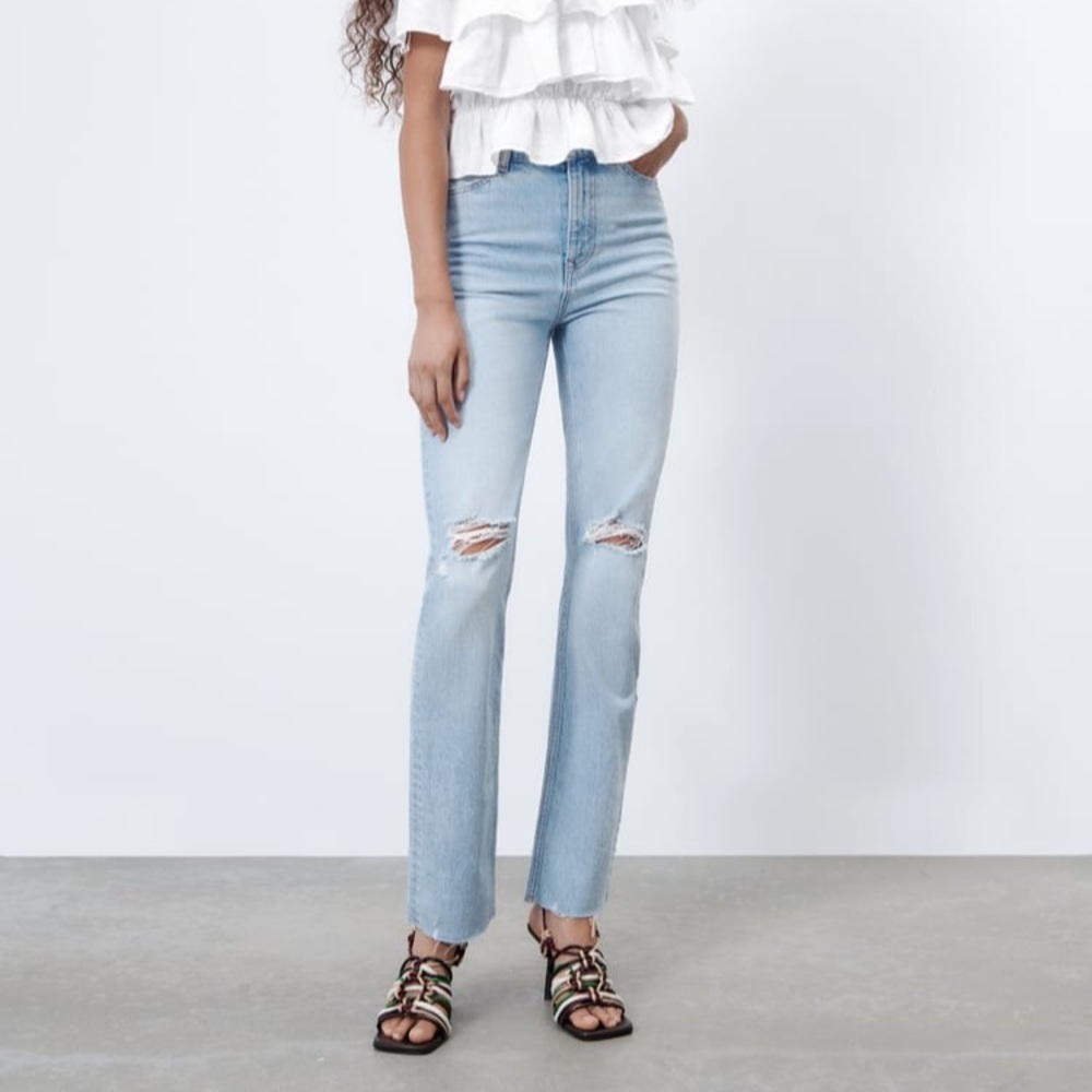 Zara high rise / High waist ripped knee straight leg jeans